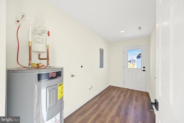 129 HOLLY HILL CT, Fruitland, MD 21826