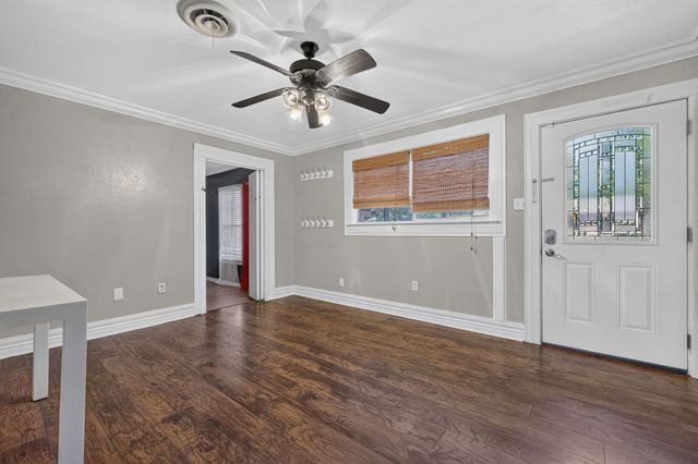 1702 SE 22nd Avenue, Mineral Wells, TX 76067