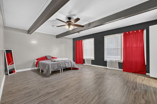 1702 SE 22nd Avenue, Mineral Wells, TX 76067