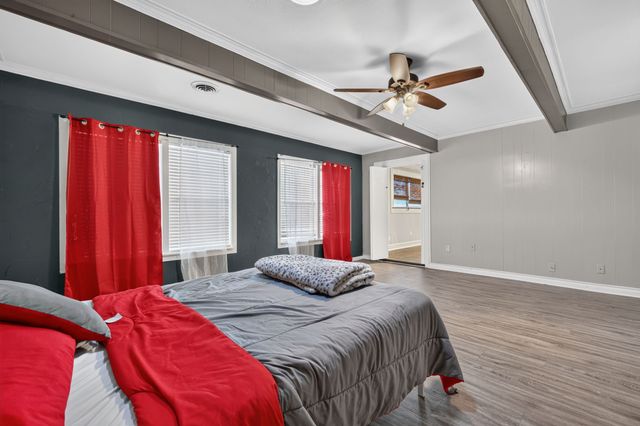 1702 SE 22nd Avenue, Mineral Wells, TX 76067