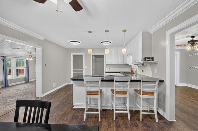 1702 SE 22nd Avenue, Mineral Wells, TX 76067