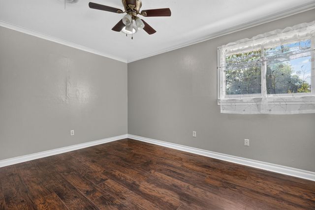 1702 SE 22nd Avenue, Mineral Wells, TX 76067