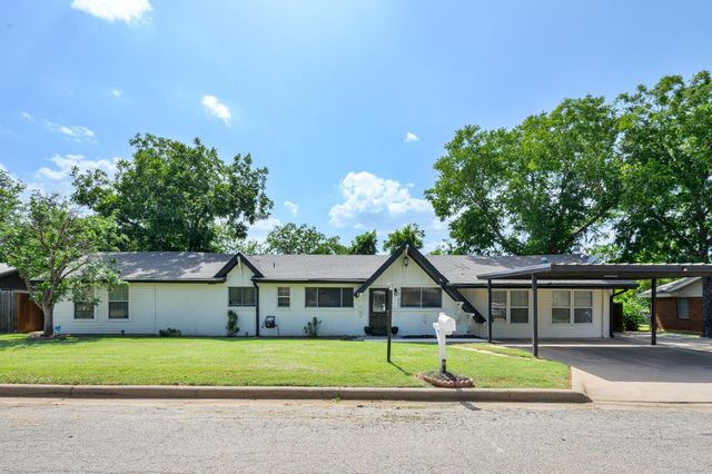 1702 SE 22nd Avenue, Mineral Wells, TX 76067