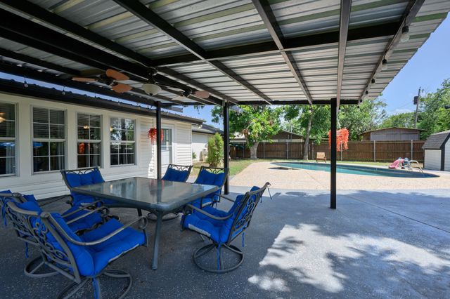 1702 SE 22nd Avenue, Mineral Wells, TX 76067