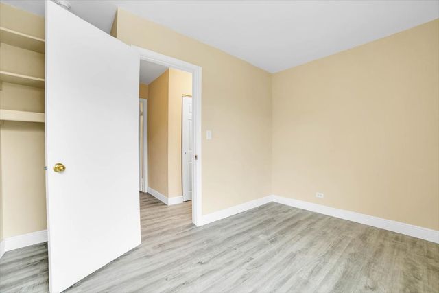 1295 Pearl Avenue D, Glendale Heights, IL 60139