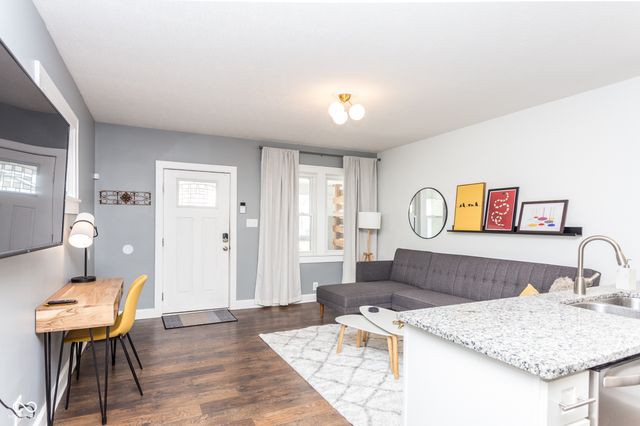 1524 S East Street, Indianapolis, IN 46225