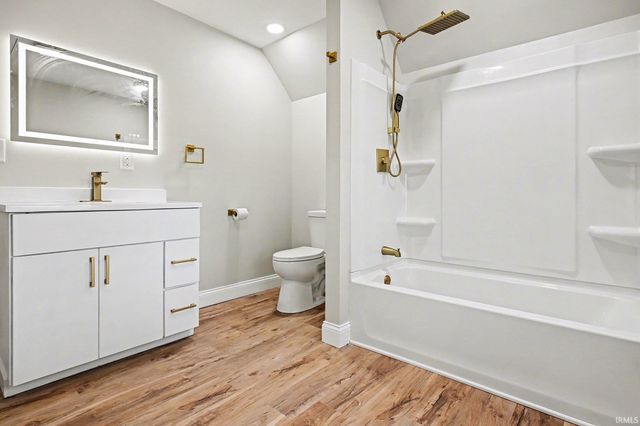 225 Milton Street, South Bend, IN 46613