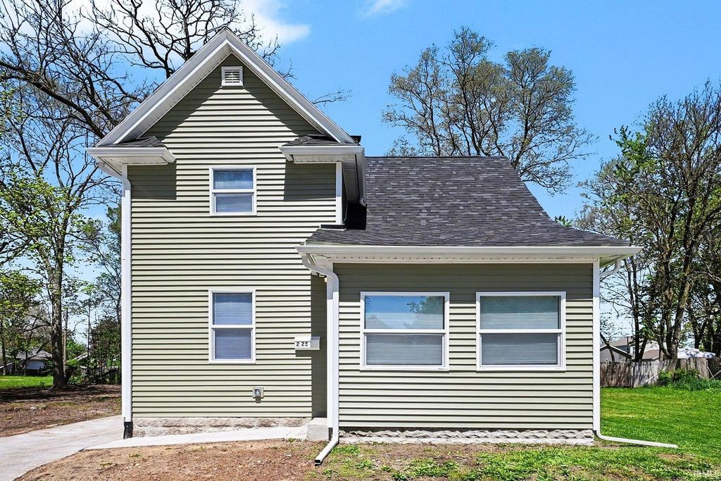 225 Milton Street, South Bend, IN 46613