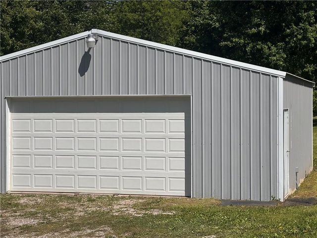 12101 33 Highway, Kearney, MO 64060