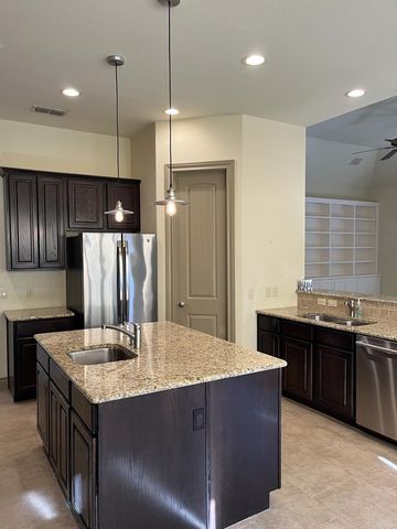 2904 Rock Barn Dr, Kerrville, TX 78028