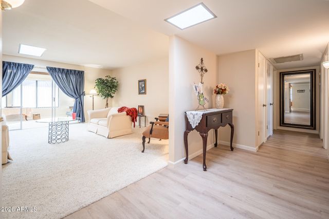 19221 N SOMBRERO Circle, Sun City, AZ 85373