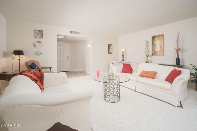 19221 N SOMBRERO Circle, Sun City, AZ 85373