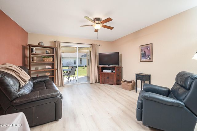 19221 N SOMBRERO Circle, Sun City, AZ 85373