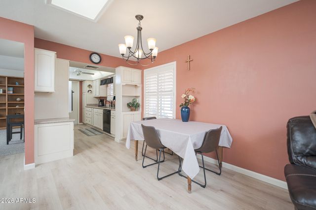 19221 N SOMBRERO Circle, Sun City, AZ 85373