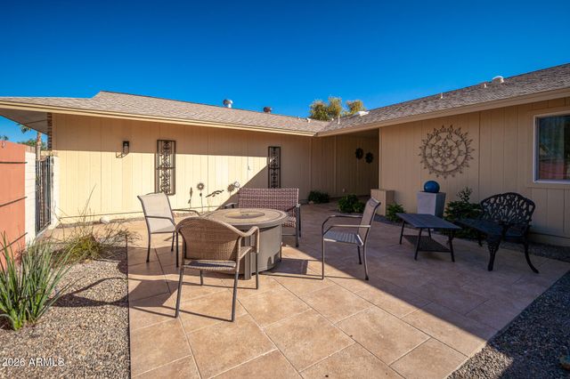 19221 N SOMBRERO Circle, Sun City, AZ 85373