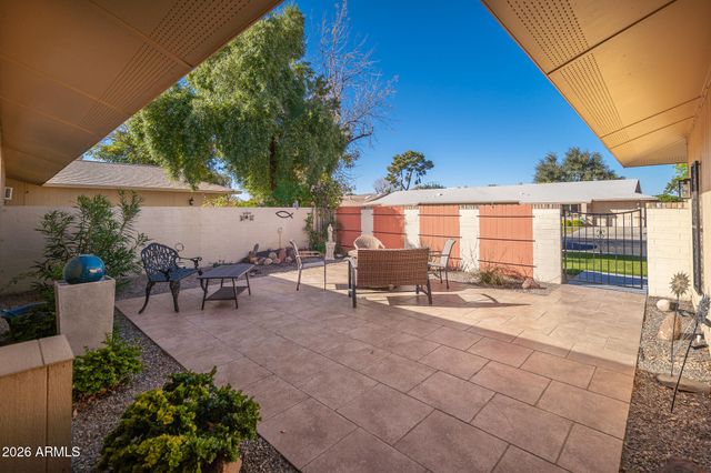 19221 N SOMBRERO Circle, Sun City, AZ 85373