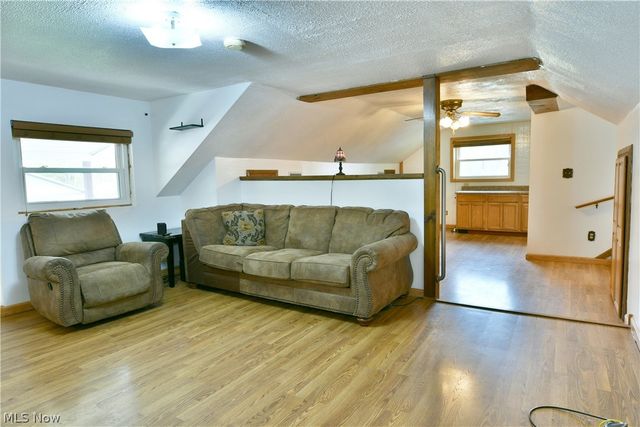 4995 Parkman Road NW, Warren, OH 44481