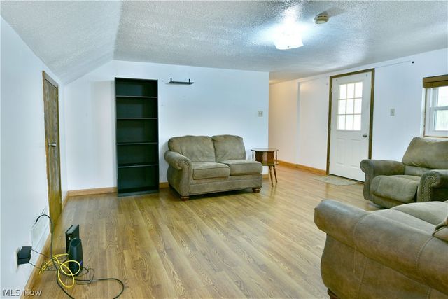 4995 Parkman Road NW, Warren, OH 44481