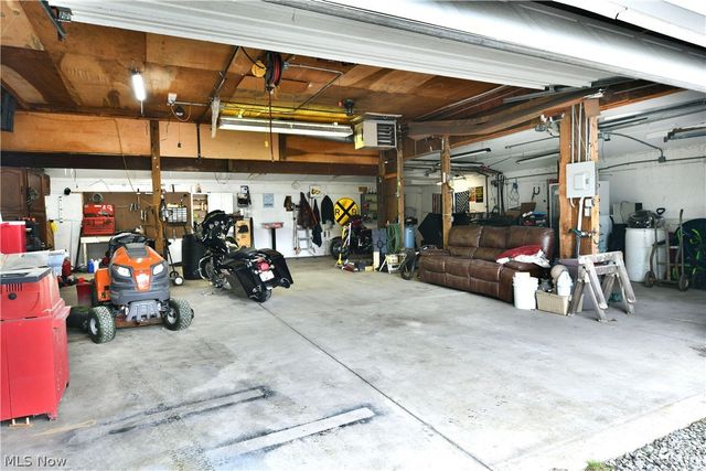 4995 Parkman Road NW, Warren, OH 44481