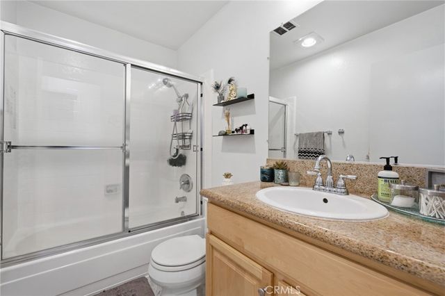 206 Portland Avenue, Huntington Beach, CA 92648