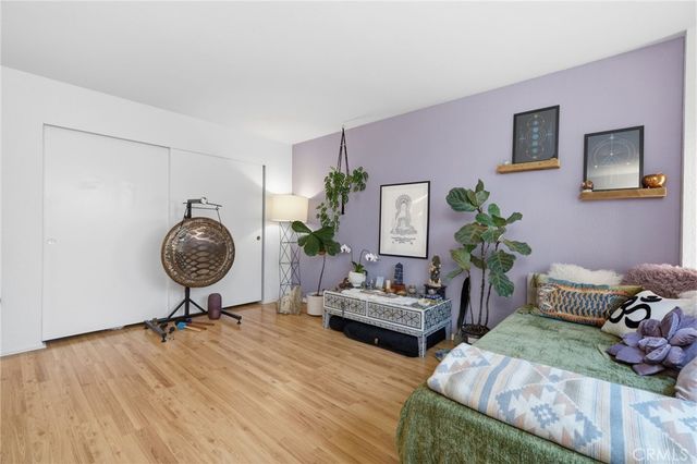 206 Portland Avenue, Huntington Beach, CA 92648