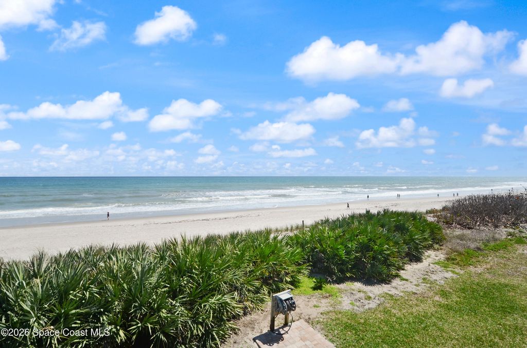 1923 Jimmy Buffett Memorial Highway C-3, Indian Harbour Beach, FL 32937