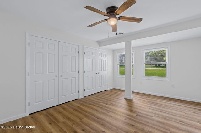 287 Oakridge Dr, Mt Washington, KY 40047