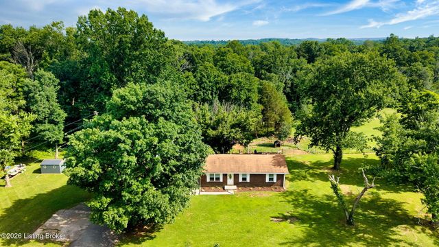 287 Oakridge Dr, Mt Washington, KY 40047