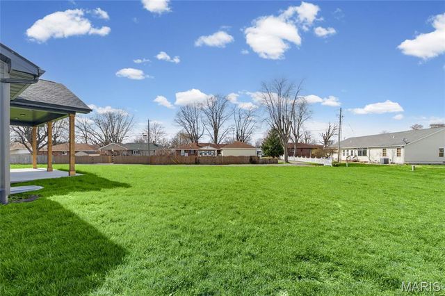 162 Gabrielle Circle, Bethalto, IL 62010