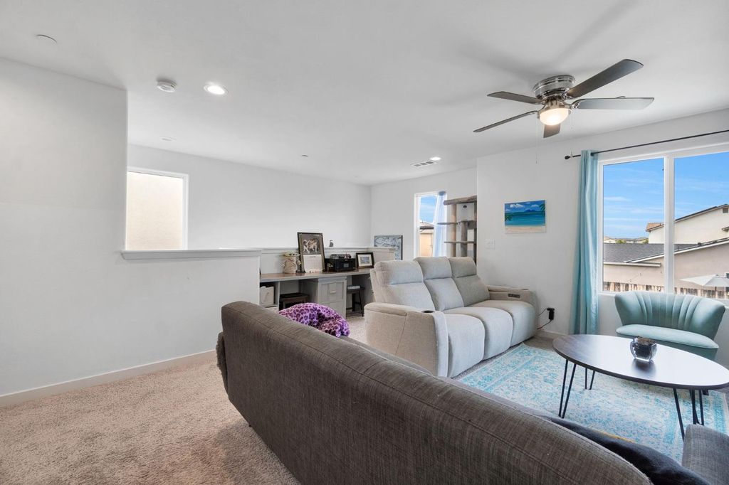 Image 18 of property listing at 3948 Wrenwood Avenue, Clovis, CA 93619