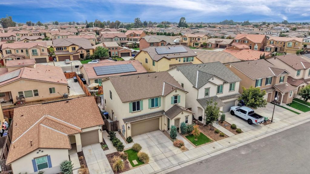 Image 31 of property listing at 3948 Wrenwood Avenue, Clovis, CA 93619