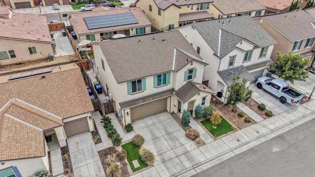 Image 34 of property listing at 3948 Wrenwood Avenue, Clovis, CA 93619