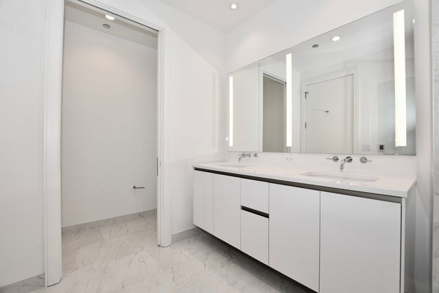 60 E Randolph Street PH24B, Chicago, IL 60601