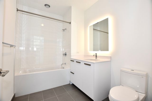 60 E Randolph Street PH24B, Chicago, IL 60601