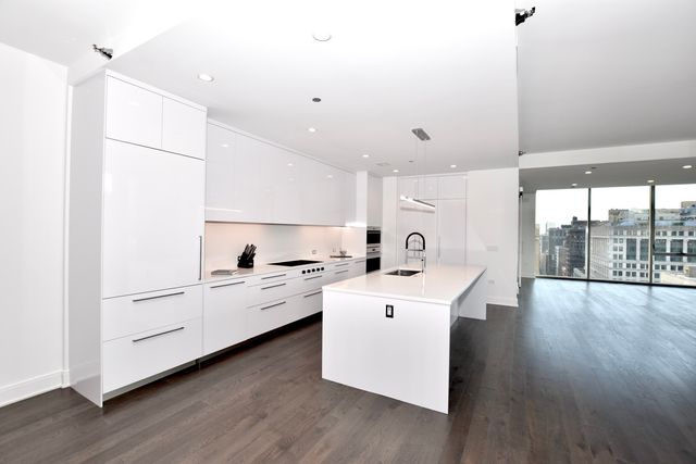 60 E Randolph Street PH24B, Chicago, IL 60601