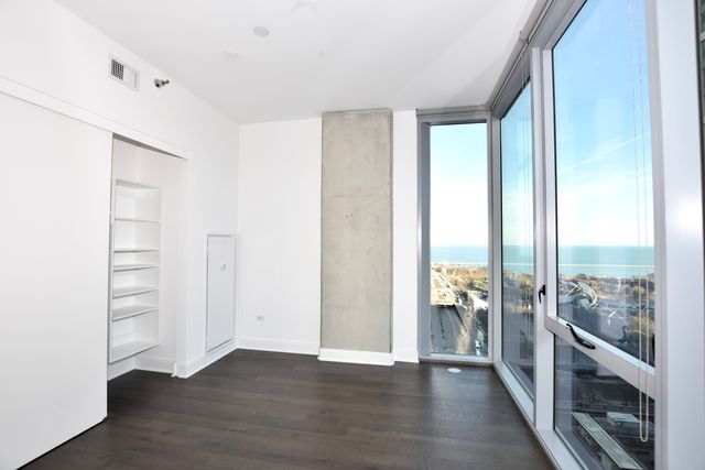 60 E Randolph Street PH24B, Chicago, IL 60601