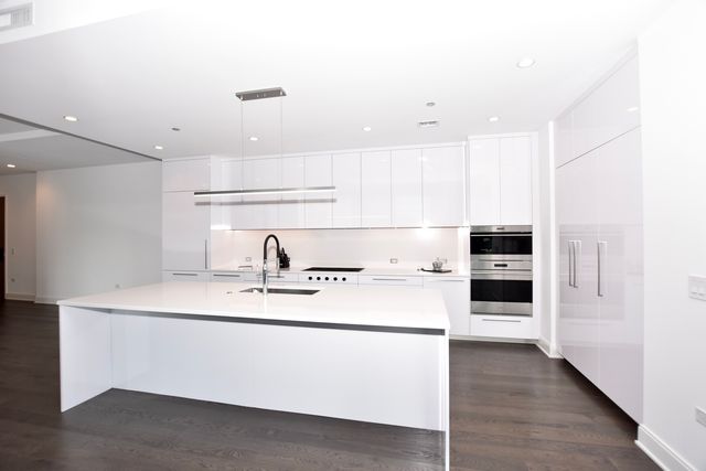 60 E Randolph Street PH24B, Chicago, IL 60601