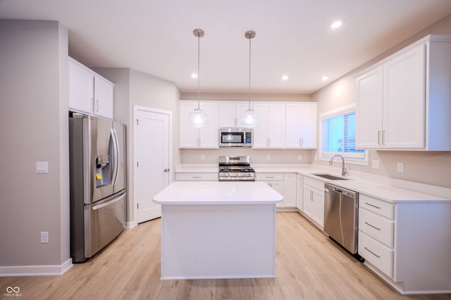 7294 Broadview Lane, Mccordsville, IN 46055