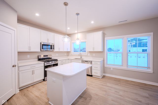 7294 Broadview Lane, Mccordsville, IN 46055