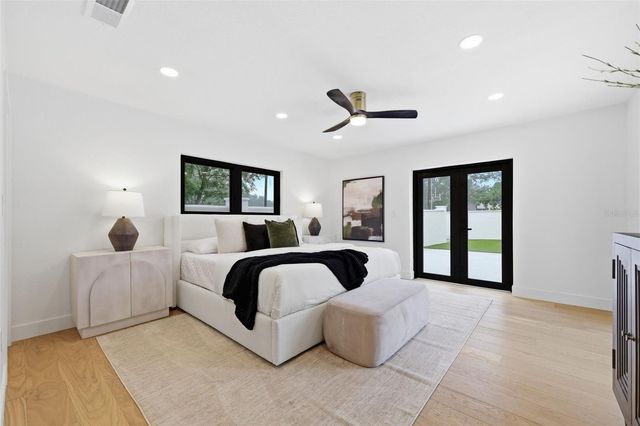 2823 W MORRISON AVENUE, Tampa, FL 33629