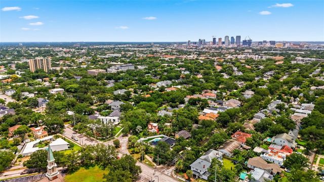 2823 W MORRISON AVENUE, Tampa, FL 33629