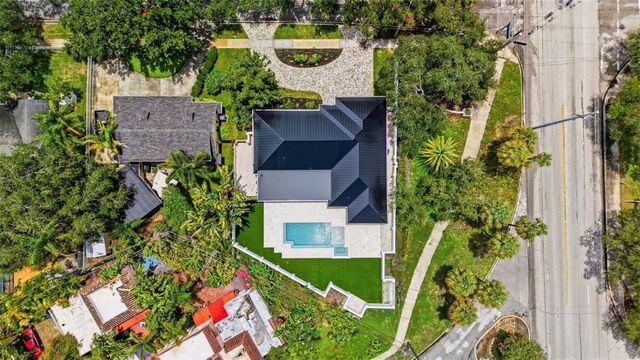 2823 W MORRISON AVENUE, Tampa, FL 33629