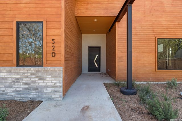 608 Labor, San Antonio, TX 78210