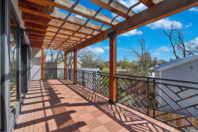 608 Labor, San Antonio, TX 78210