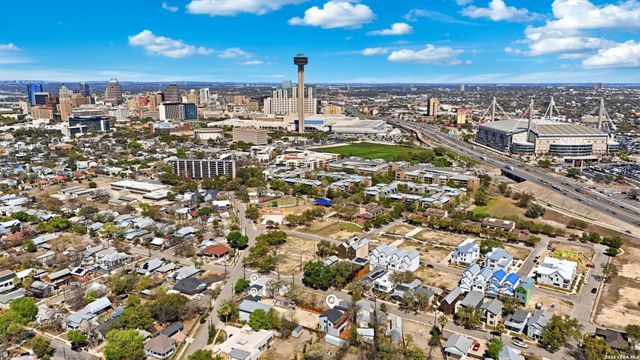 608 Labor, San Antonio, TX 78210