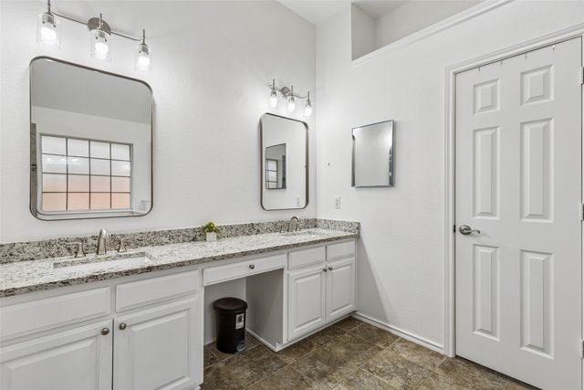 2017 Kenny Court, Lewisville, TX 75067