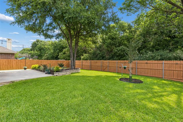 2017 Kenny Court, Lewisville, TX 75067