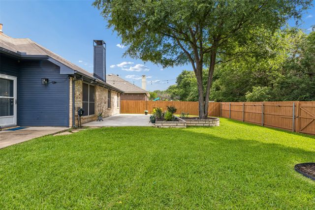 2017 Kenny Court, Lewisville, TX 75067