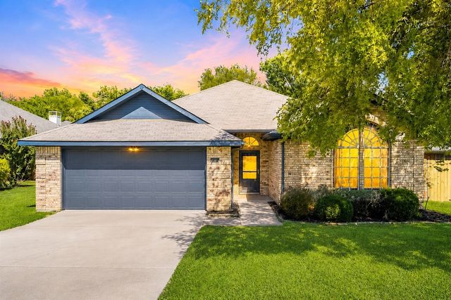2017 Kenny Court, Lewisville, TX 75067