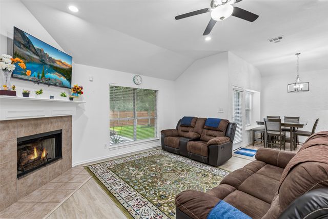 2017 Kenny Court, Lewisville, TX 75067